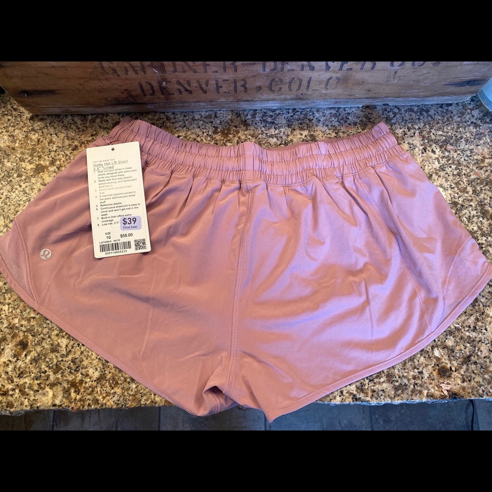 Lululemon Hotty Hot 2.5”
